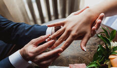 Qadınlara xaricdə yaşamaq üçün saxta evlilik təklif edilir