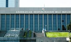 Milli Məclisin 80-dən çox əməkdaşı işdən çıxarılıb