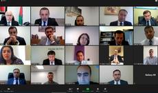 İqtisadiyyat Nazirliyi iri ticarət mərkəzlərinin rəhbərləri ilə müzakirələr aparıb