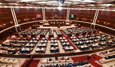 Milli Məclisin deputatları tətilə çıxıb