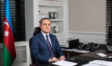 Ceyhun Bayramov kollektivə təqdim olundu