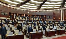 Milli Məclisdə şəhidlərin xatirəsi bir dəqiqəlik sükutla yad edilib