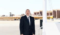 Prezident İlham Əliyev “Qarabağ” yatağının dayaq blokunun dənizə yola salınması mərasimində iştirak edib