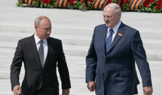 Putin Lukaşenkonu seçkilərdə qələbə münasibətilə təbrik etdi