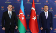 Ceyhun Bayramov Çavuşoğlunu Bakıya dəvət etdi