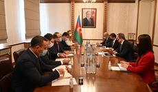 Ceyhun Bayramov TDƏŞ baş katibi ilə görüşdü