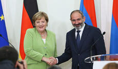 Paşinyan Merkelə zəng edərək ondan kömək istəyib