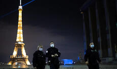 Fransada müsəlman qadınlara bıçaqla hücum edərək yaralayıblar