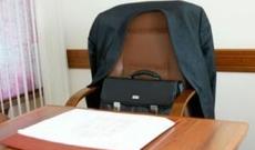 Vəzifəli şəxs cinayət başında tutuldu