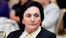 Rektorun vəzifədən çıxarılma səbəbi: yalan və rüşvət..