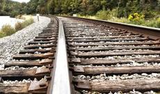 Horadiz-Mincivan dəmir yolundan relslər oğurlandı