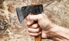 Xaçmazda oğlu tərəfindən baltalanan qadın xəstəxanada öldü