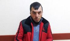 Bankomatdan pensiyanı çəkməyə kömək etdi və kartı oğurladı