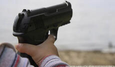 4 yaşlı uşaq təsadüfən 2 yaşlı uşağı güllələyib