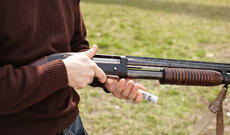 Bakı şəhər sakini V.Qasımovdan qanunsuz saxladığı “Vinchester” markalı ov tüfəngi götürülüb