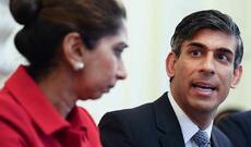 İngiltərədə vəzifəsindən uzaqlaşdırılan daxili işlər naziri Sunakı ittiham edib