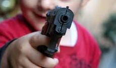 İndiana ştatında uşaq  iki yaşlı qardaşını güllələyib