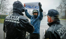 Sloveniya "Covid" cərimələrini geri qaytarmağa başlayır