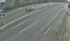 Bakıda avtomobil piyadanı vurub