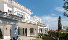 Odessa hərbi komissarının 4 milyon avroya ələ keçirilən villasında axtarış aparmağa icazə verilib