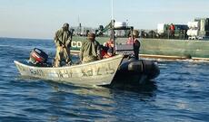 DSX dənizdə batmaqda olan balıqçıları xilas edib