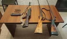 Polis vətəndaşlardan qanunsuz saxlanılan avtomat və tüfənglər götürüb