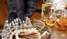 Bakıda evdən pul və qızıl oğurlanıb