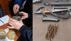 Yeni Günəşli qəsəbəsində 2 kiloqramdan çox narkotik vasitə və 2 ədəd “Kalaşnikov” avtomatı aşkar edilib