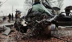 Lənkəranda avtomobil ağaca çırpılıb - Ölən var