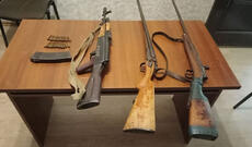 Qanunsuz saxlanılan silah-sursat aşkar edilərək götürülüb