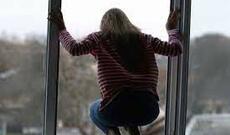 Bakıda imtahana gedən qız özünü 16-cı mərtəbədən atdı