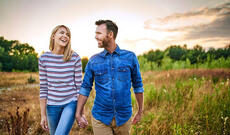 Qonşu kişi gecə tort bişirən qadının evinə getdi: "Məcbur etdi ki..." – Şok