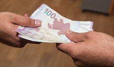 Rüşvət alan sabiq vəzifəli şəxs azadlığa buraxıldı