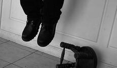 Azərbaycanda 32 yaşlı kişi özünü öldürdü