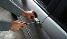 Maşın qaçırmaqda şübhəli bilinən yeniyetmə saxlanıldı