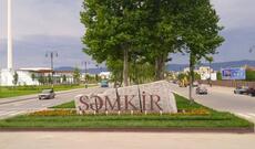 Şəmkirdə bir ailənin 3 üzvünü bıçaqlayan şəxs TUTULDU