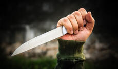 Bakı sakini küçədə bıçaqlanıb