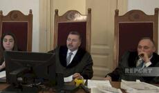 MN-in pulunu mənimsəməkdə təqsirləndirilən şirkət rəhbərinə cəza istənildi