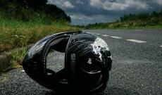 Suraxanıda avtomobil motosikletçini vurub