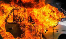 Sumqayıtda təlim maşını yanıb