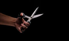 Parkda qayçı ilə gənc oğlanın çənəsini kəsən şəxslə bağlı qərar verildi