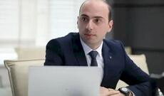 Daha bir rəsmi bədnam qanuna görə istefa verdi