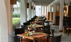 Naxçıvanda restoranda ofisiant işləyən qadın bıçaqlanıb