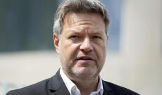 Vitse-kanslerinin nasist qohumları üzə çıxıb