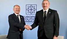 İlham Əliyev Olaf Şolts ilə görüşdü