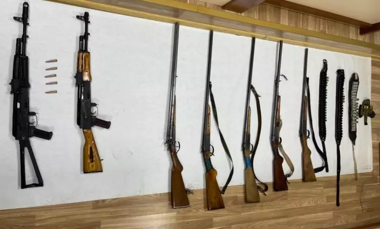 Polis əməkdaşları qanunsuz saxlanılan odlu silahların könüllü təhvil verilməsi ilə bağlı profilaktik tədbirləri davam etdirir