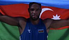 Yay Olimpiya Oyunlarında Azərbaycan boksçusu Alfonso Dominqes (92
kq) gümüş medal qazanıb