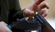 17 yaşlı oğlan iş adamı olan atasını güllələdi