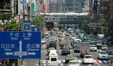 Yaponiya velosiped sürərkən telefona baxmağa görə cəzaları sərtləşdirəcək