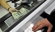 Azərbaycanlılar ölkəyə pul göndərə bilmir